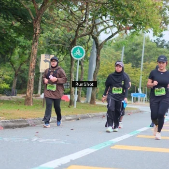 Runner Photo 5667295