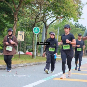 Runner Photo 5667313