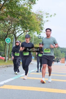 Runner Photo 5667318