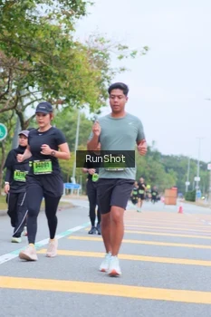 Runner Photo 5667323