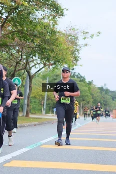 Runner Photo 5667345