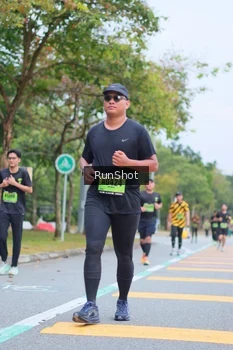 Runner Photo 5667362