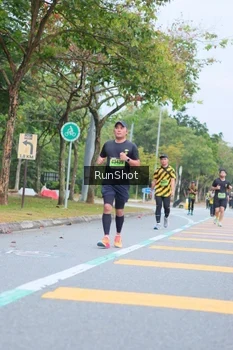 Runner Photo 5667387