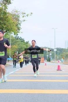 Runner Photo 5667405