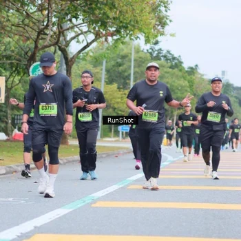 Runner Photo 5667479