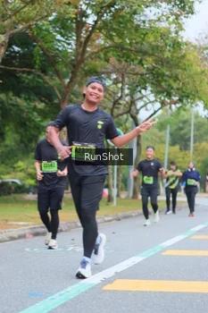 Runner Photo 5667556