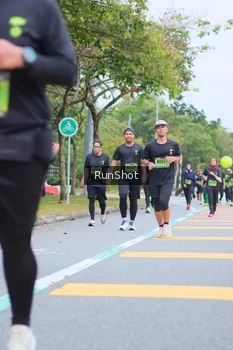 Runner Photo 5667562