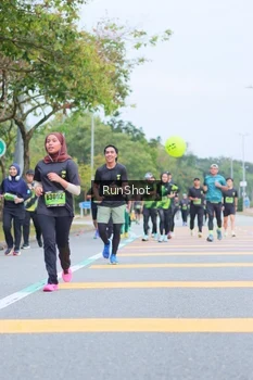 Runner Photo 5667628