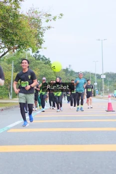 Runner Photo 5667643