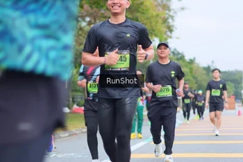 Runner Photo 5667739