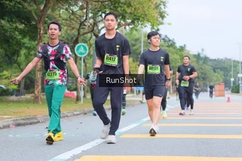 Runner Photo 5667794