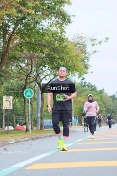 Runner Photo 5667846