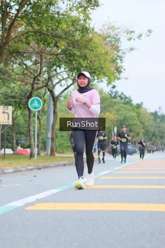 Runner Photo 5667865