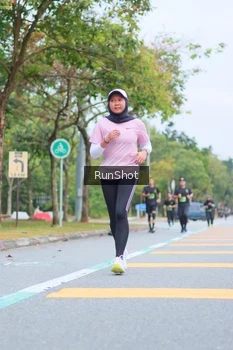Runner Photo 5667869