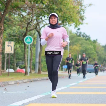 Runner Photo 5667873