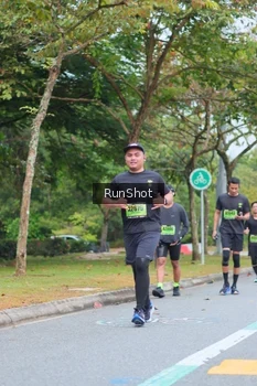 Runner Photo 5667889