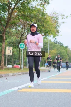 Runner Photo 5667894