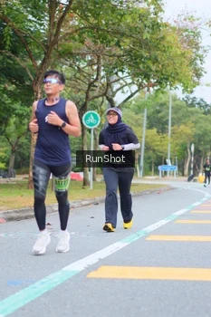 Runner Photo 5667943