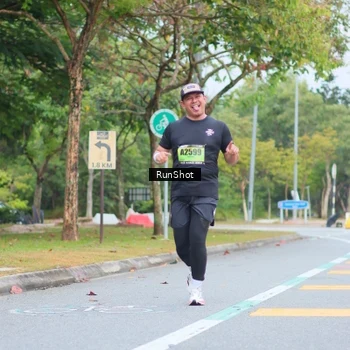 Runner Photo 5668005