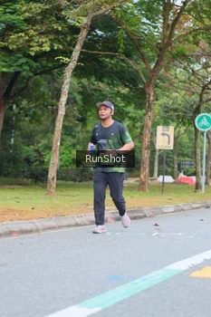 Runner Photo 5668035
