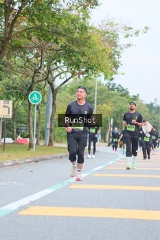 Runner Photo 5668057
