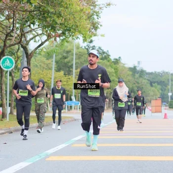 Runner Photo 5668068