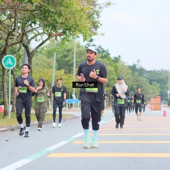 Runner Photo 5668071