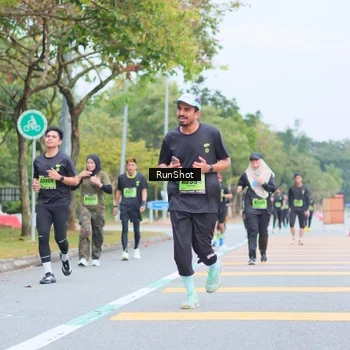 Runner Photo 5668076