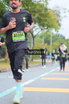 Runner Photo 5668105