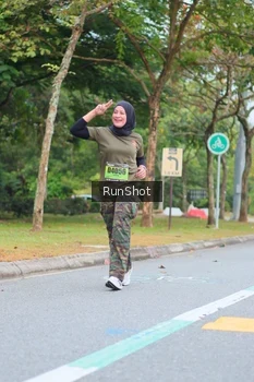 Runner Photo 5668135