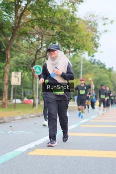 Runner Photo 5668143