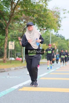 Runner Photo 5668149