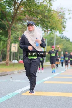 Runner Photo 5668150