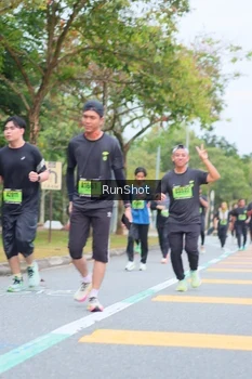 Runner Photo 5668260