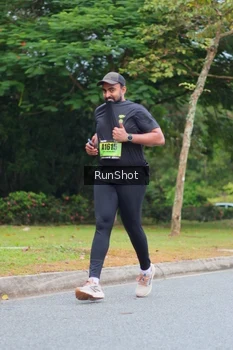 Runner Photo 5668347