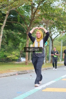 Runner Photo 5668400