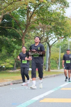 Runner Photo 5668419