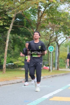 Runner Photo 5668428