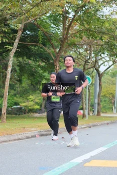 Runner Photo 5668441