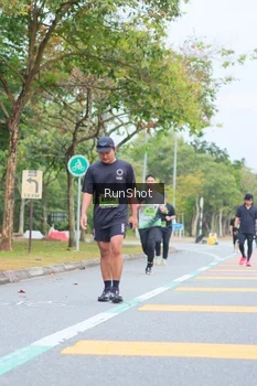 Runner Photo 5668443