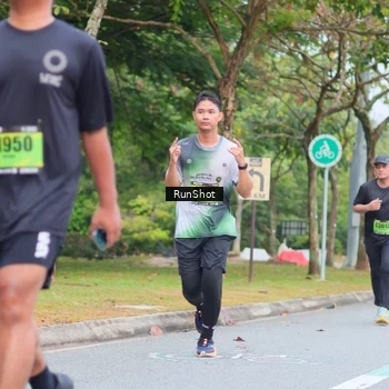 Runner Photo 5668458