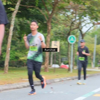 Runner Photo 5668459