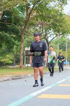 Runner Photo 5668467