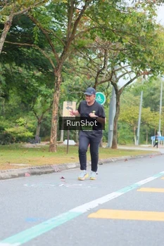 Runner Photo 5668471