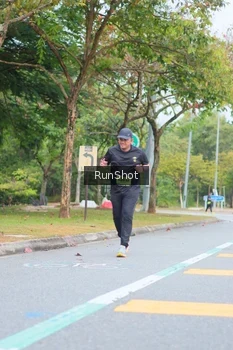 Runner Photo 5668472