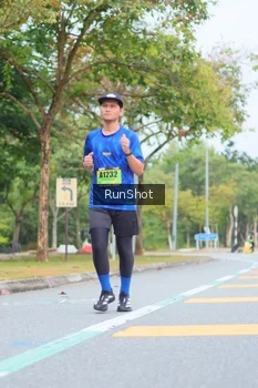 Runner Photo 5668535