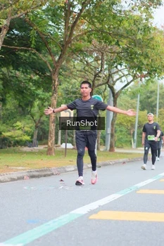 Runner Photo 5668537