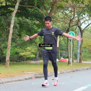 Runner Photo 5668540