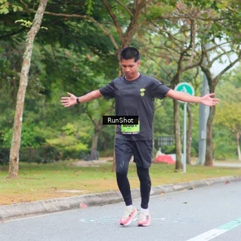 Runner Photo 5668541