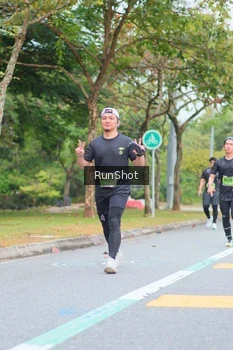 Runner Photo 5668557